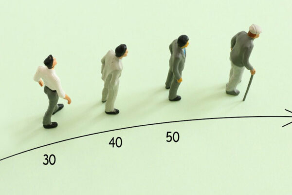 Como organizar a poupança reforma aos 30, 40 e 50 anos?