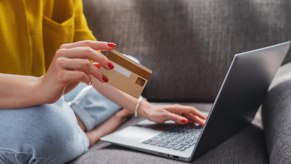 Black Friday: Como proteger-se dos golpes e fraudes nas compras online